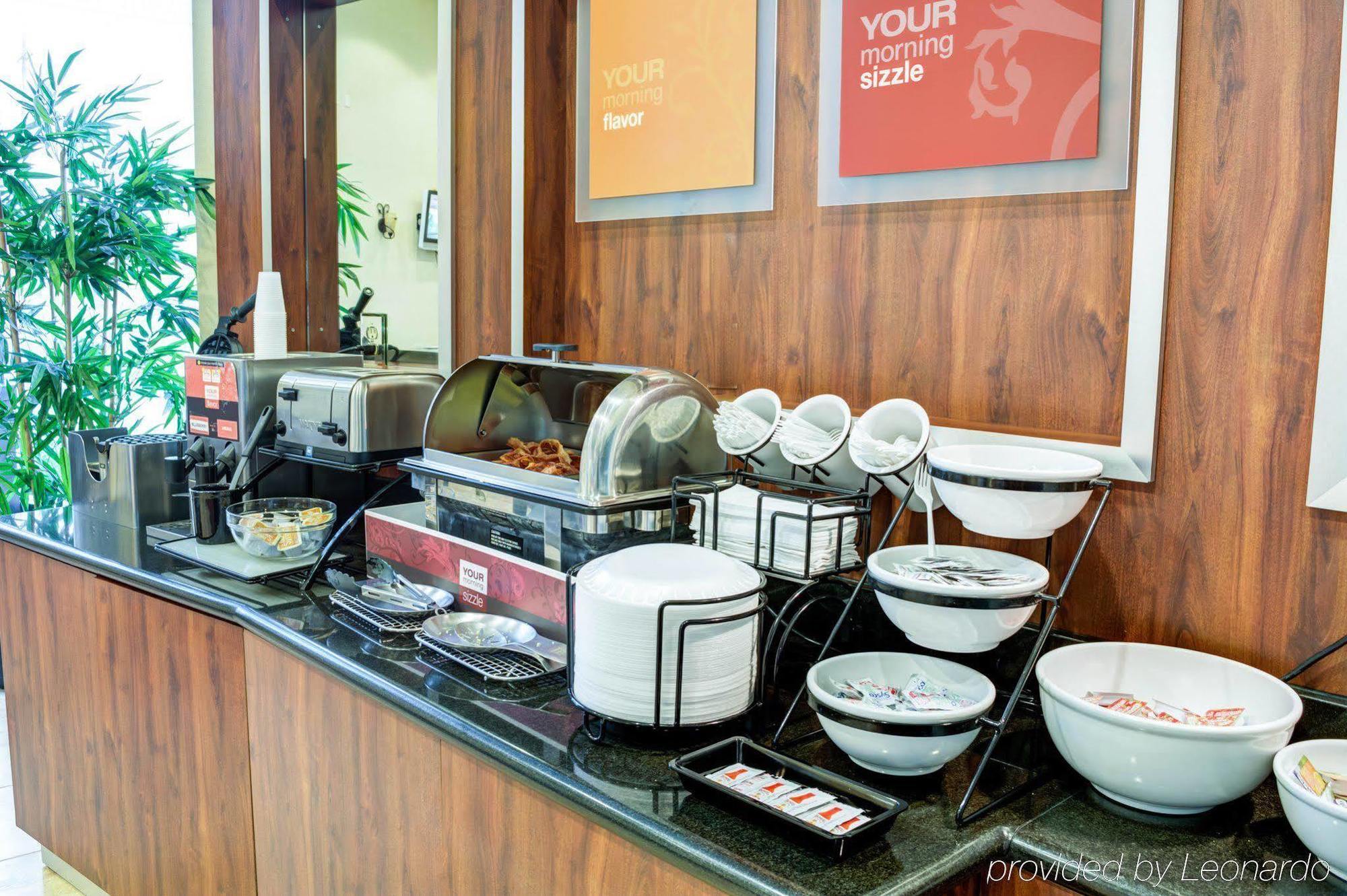Hotel Comfort & Near Universal - N Hollywood - Burbank 3*